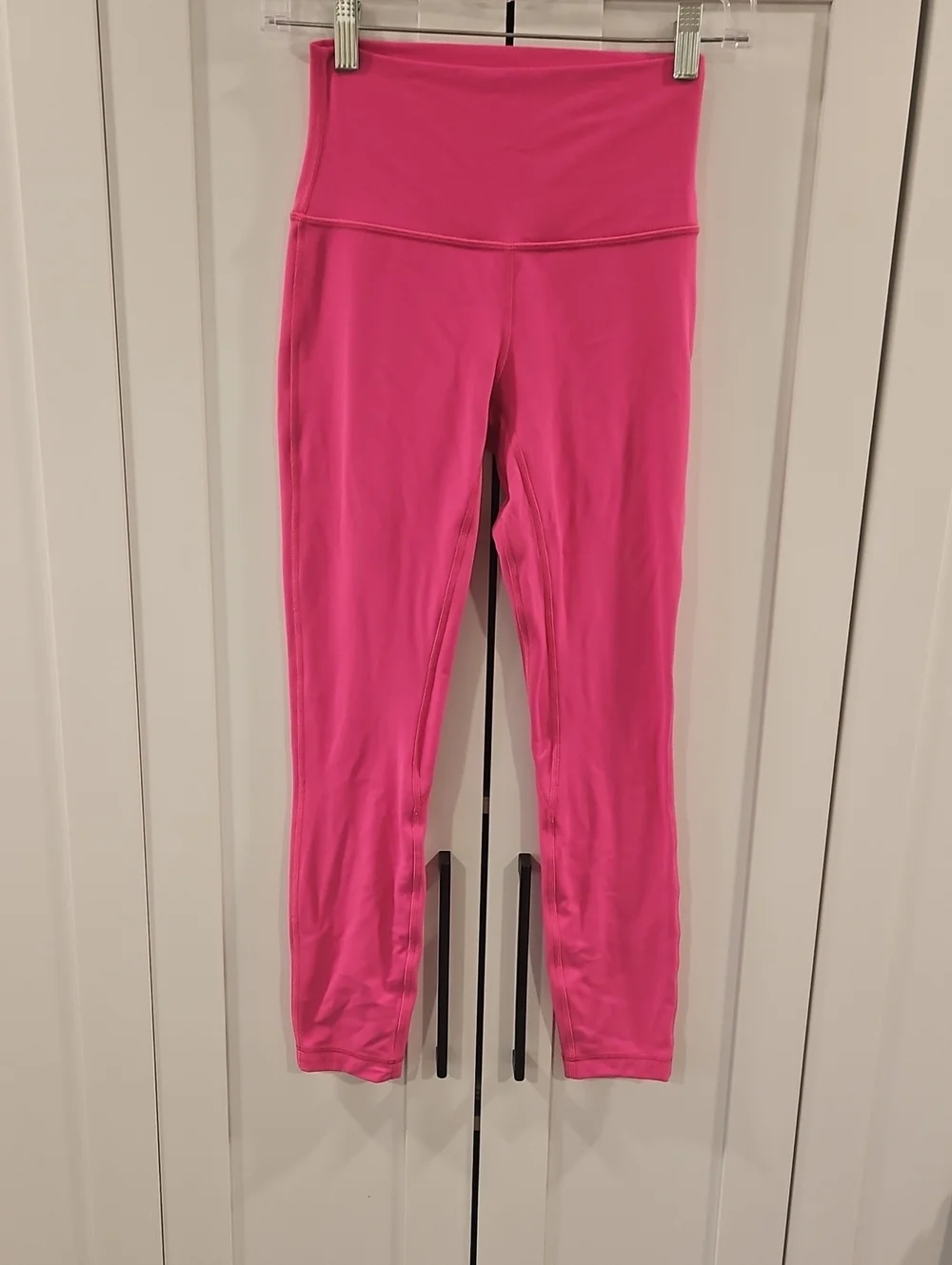 Lululemon Align High-RIse  Pink Leggings Size 4. Excellent Condition 24